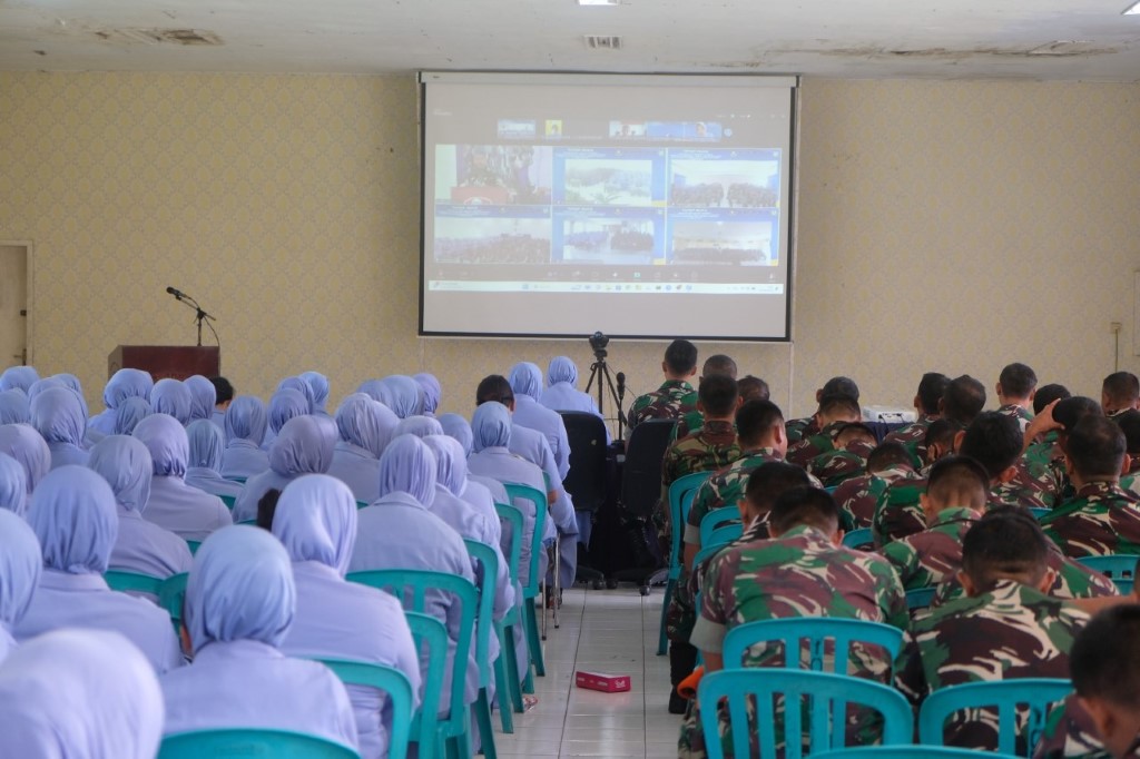 Keluarga Besar Yonko 464 Kopasgat Ikuti Tatap Muka Dengan Danwingko Ii Kopasgat Secara Online
