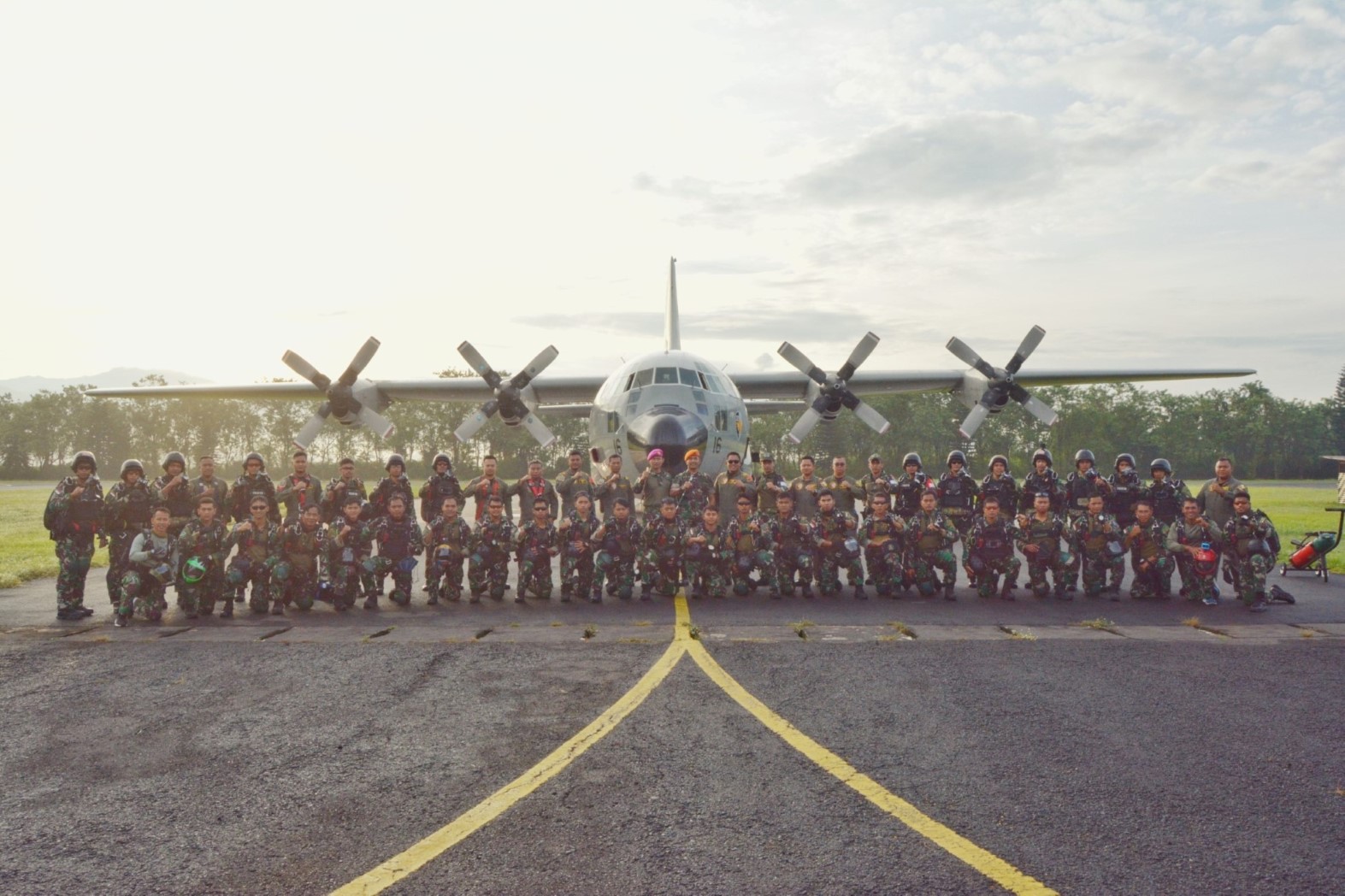 Batalyon Taifib 2 Pasmar 2, melaksanakan latihan terjun HAHO di Denmatra 2 Kopasgat
