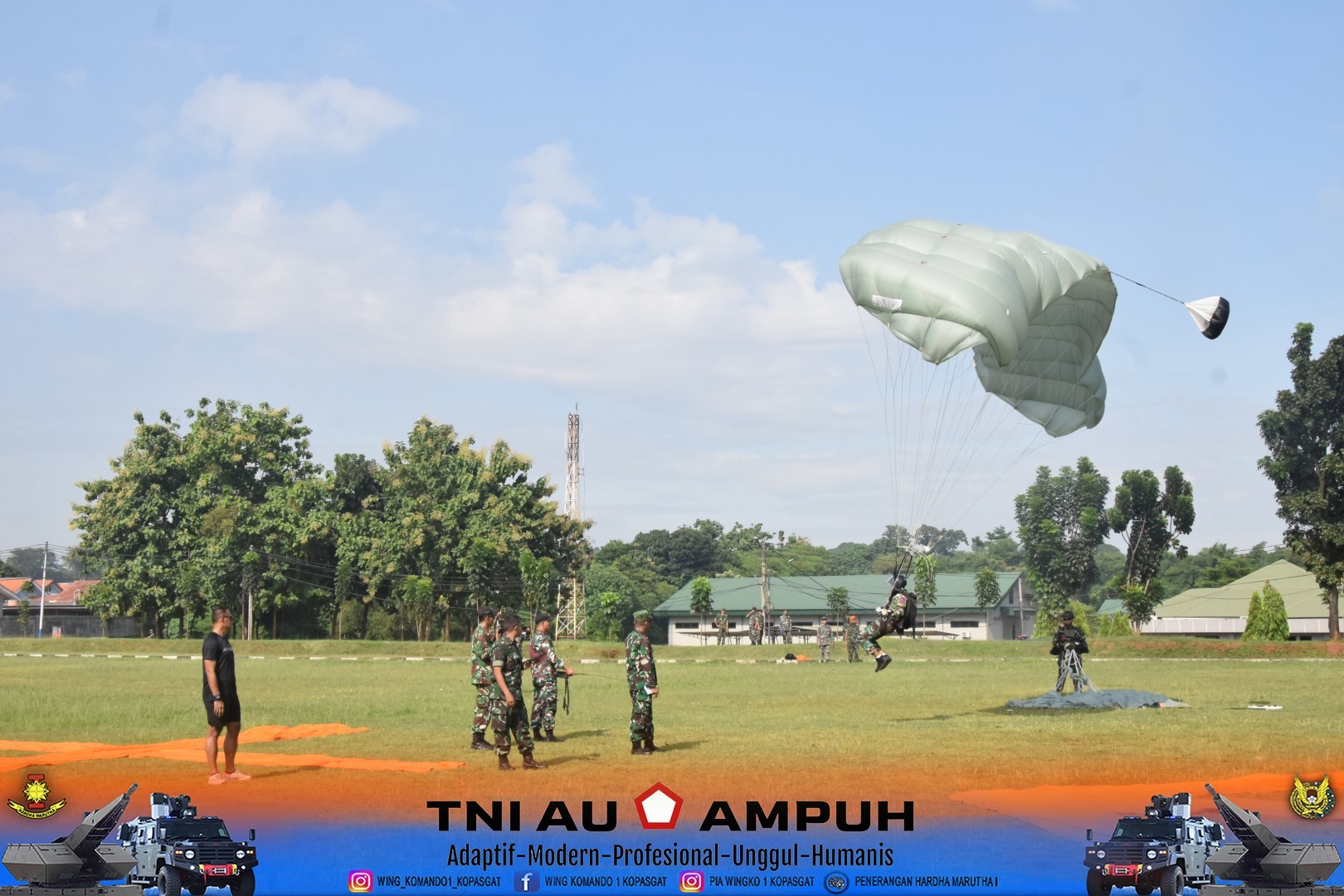 Komandan Wing Komando I Kopasgat Mengecek Langsung Penerjunan Prajurit Denmatra 1 Wing Komando I Kopasgat