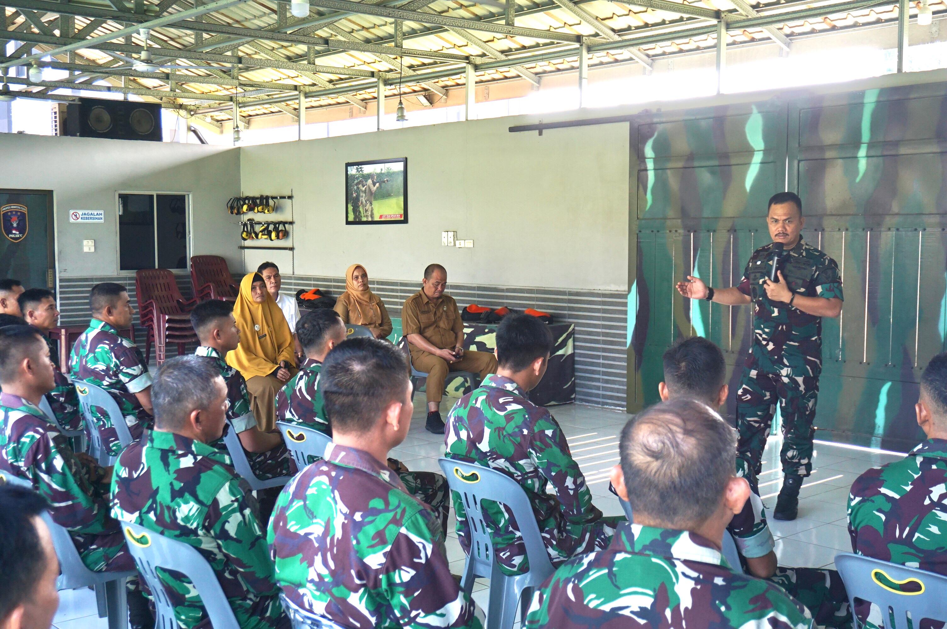 Batalyon Komando 469 Kopasgat Latih Prajurit Tanam Jagung dan Cabai