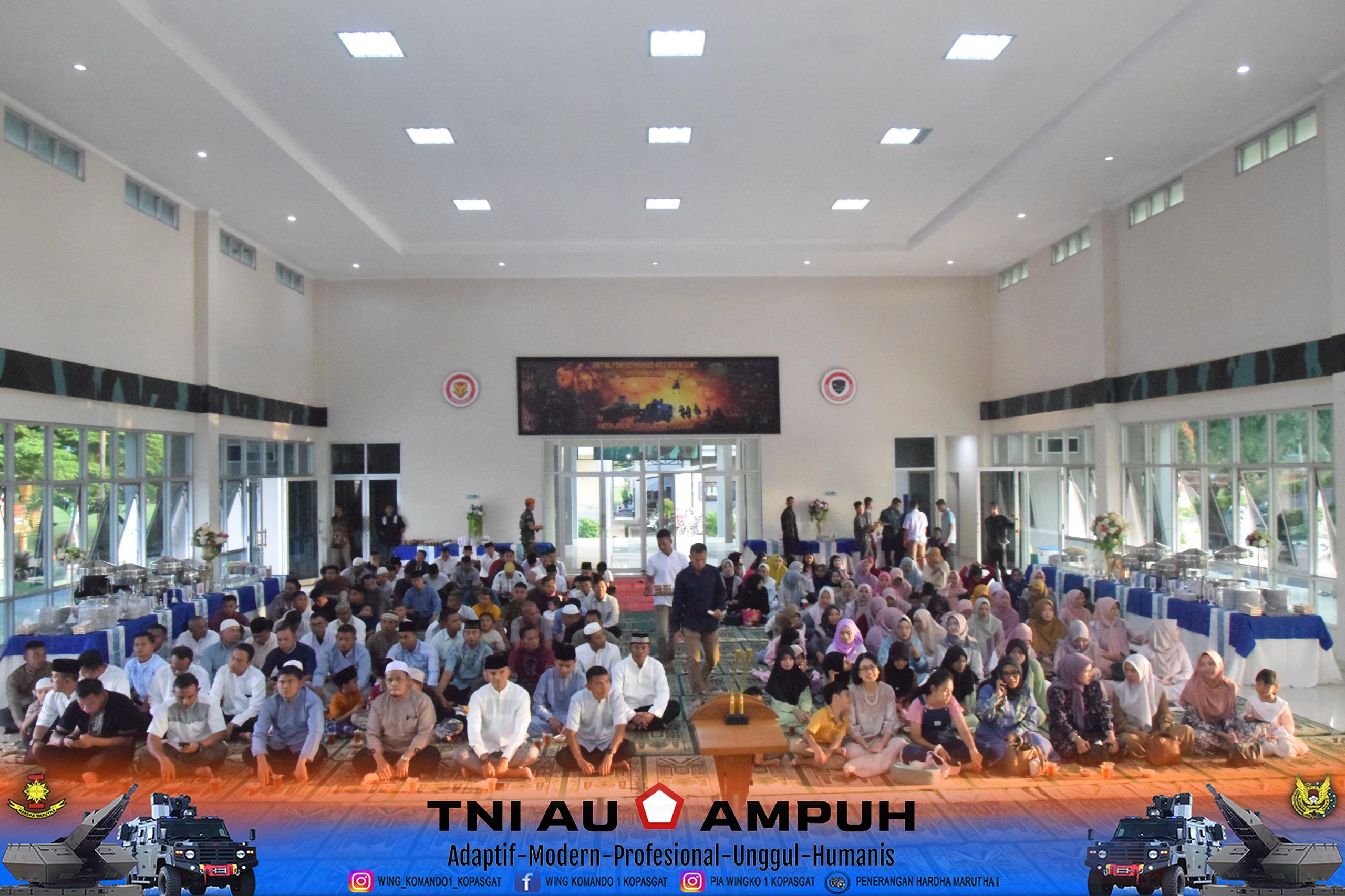 Komandan Wing Komando I Kopasgat Gelar Buka Puasa Bersama Prajurit Dan Keluarga Di Aula Batalyon Komando 467 Wingko I Kopasgat
