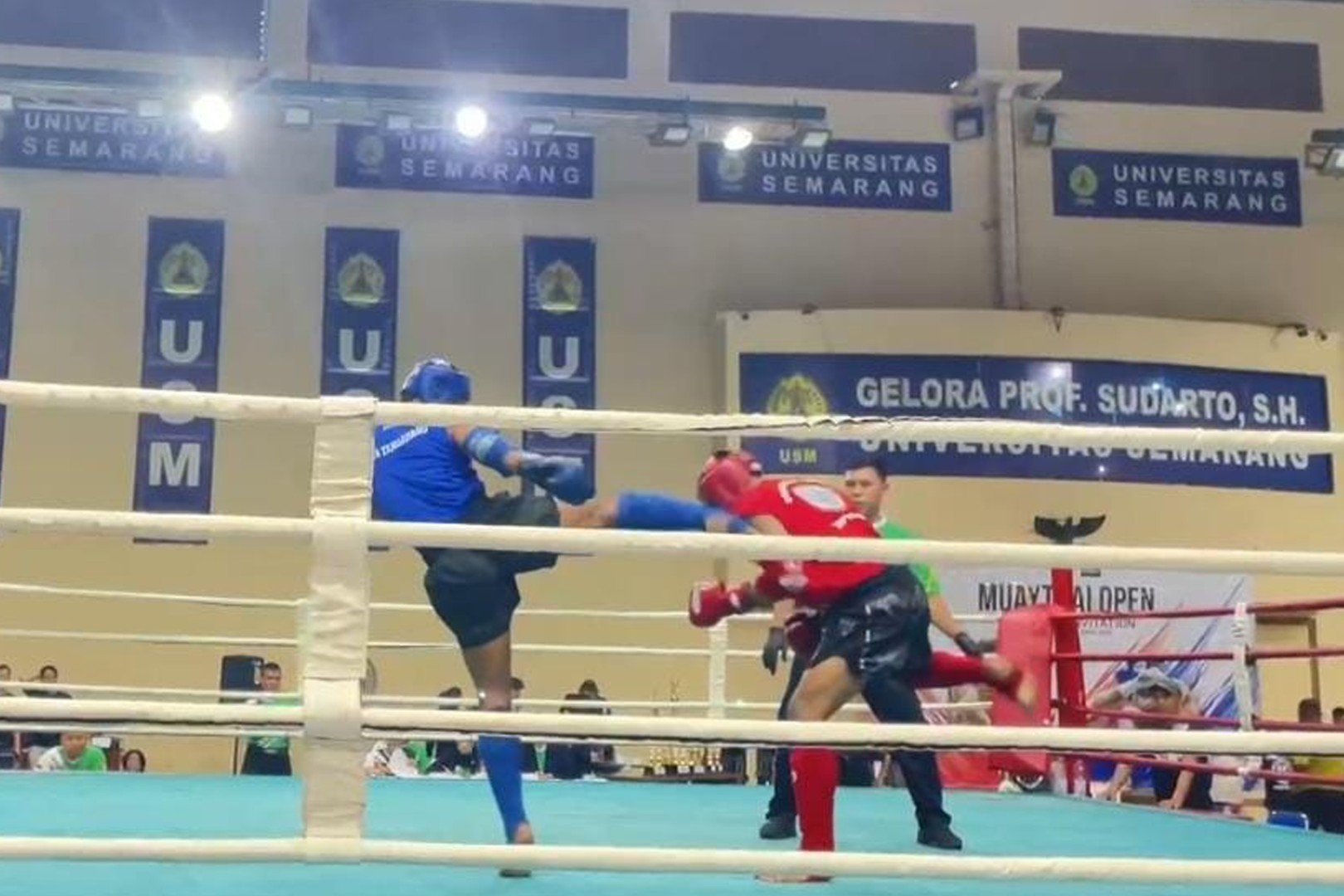 Atlet Muaythai Yonko 462 Kopasgat Naik Podium Pada Open Se Jawa-Bali