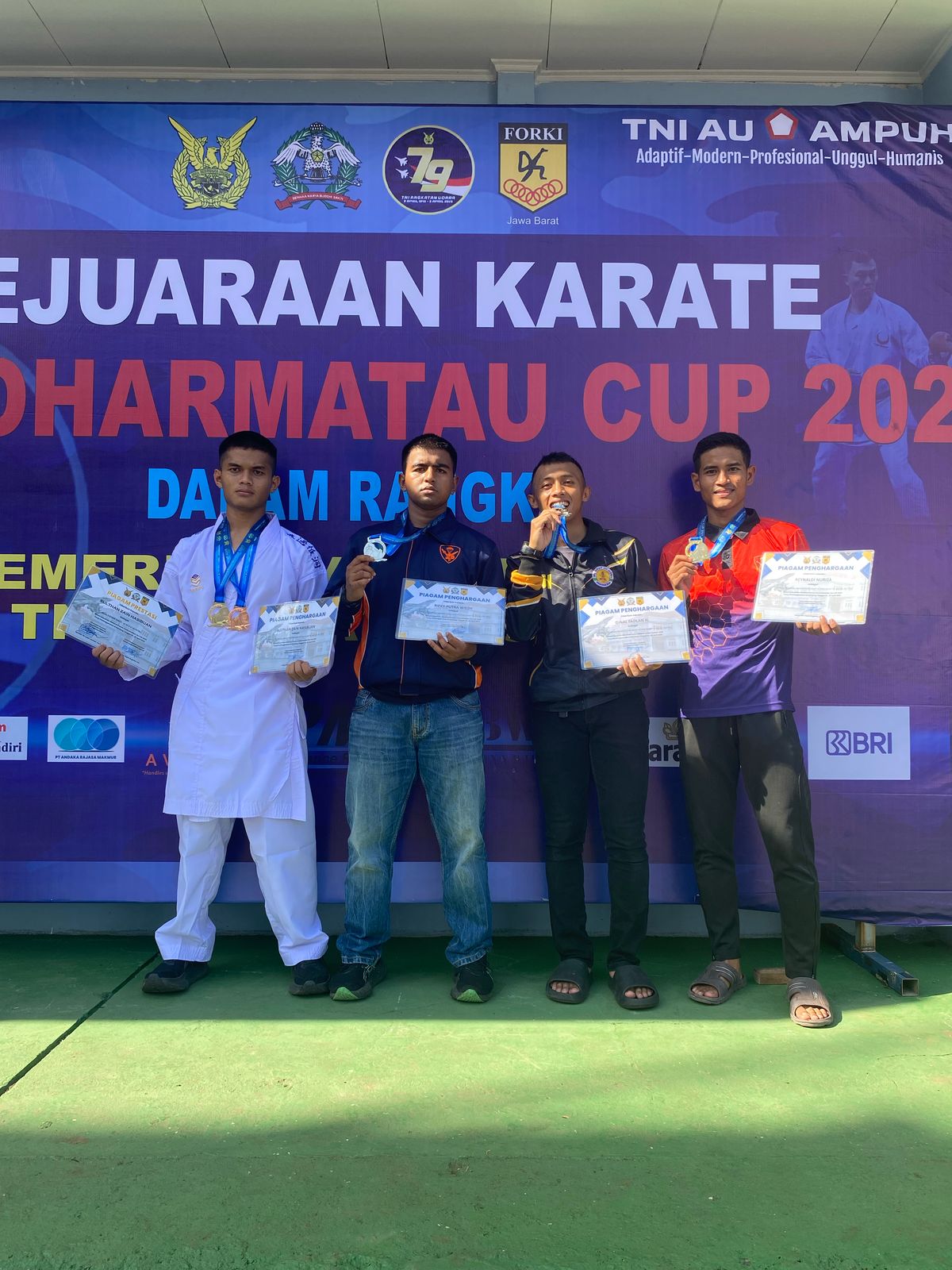 Atlet karate Kopasgat raih keberhasilan di laga pertandingan Dankoharmatau Cup 2025