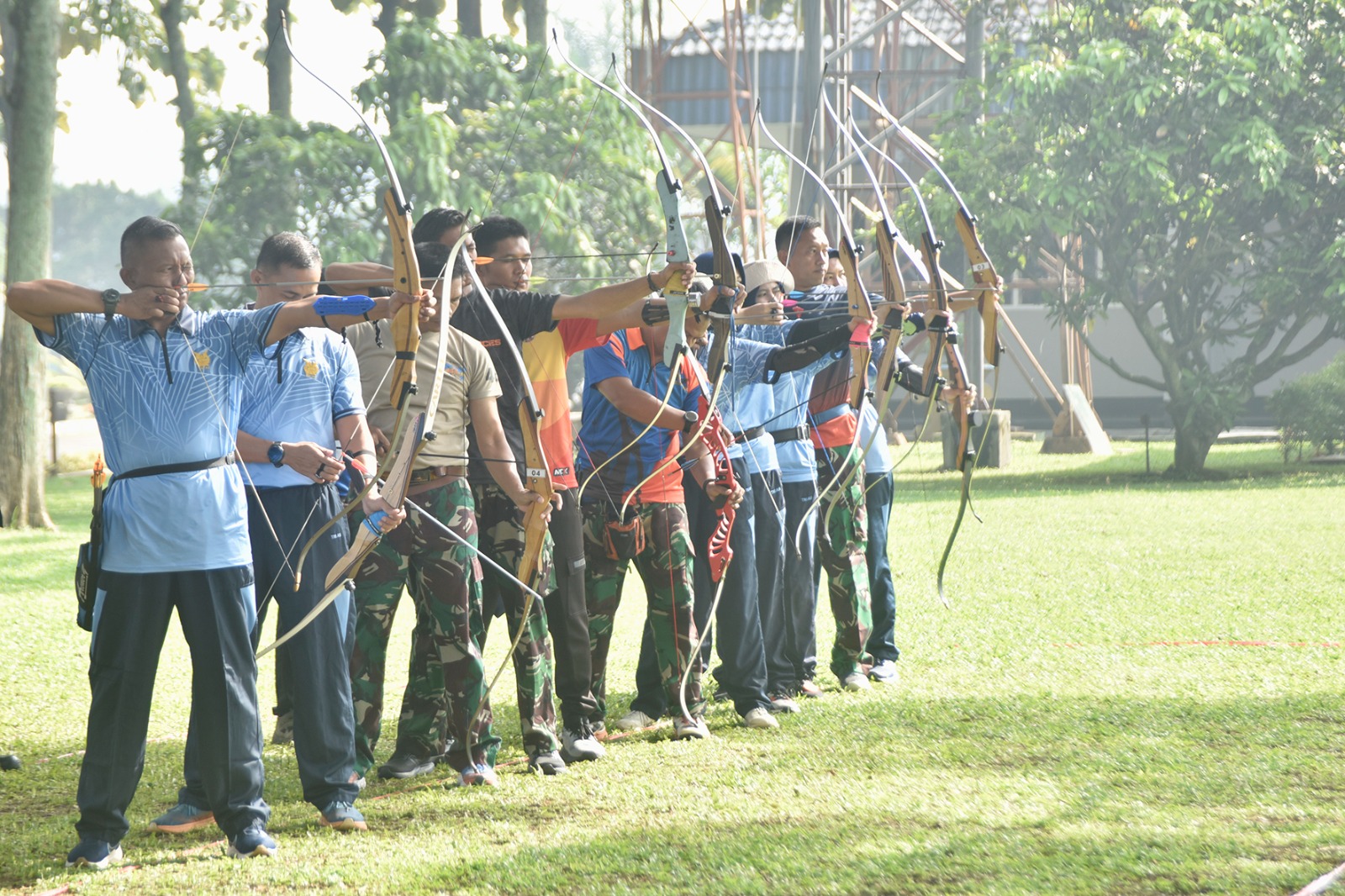 Atlet Panahan Kopasgat Tempa Diri di Medan Latihan