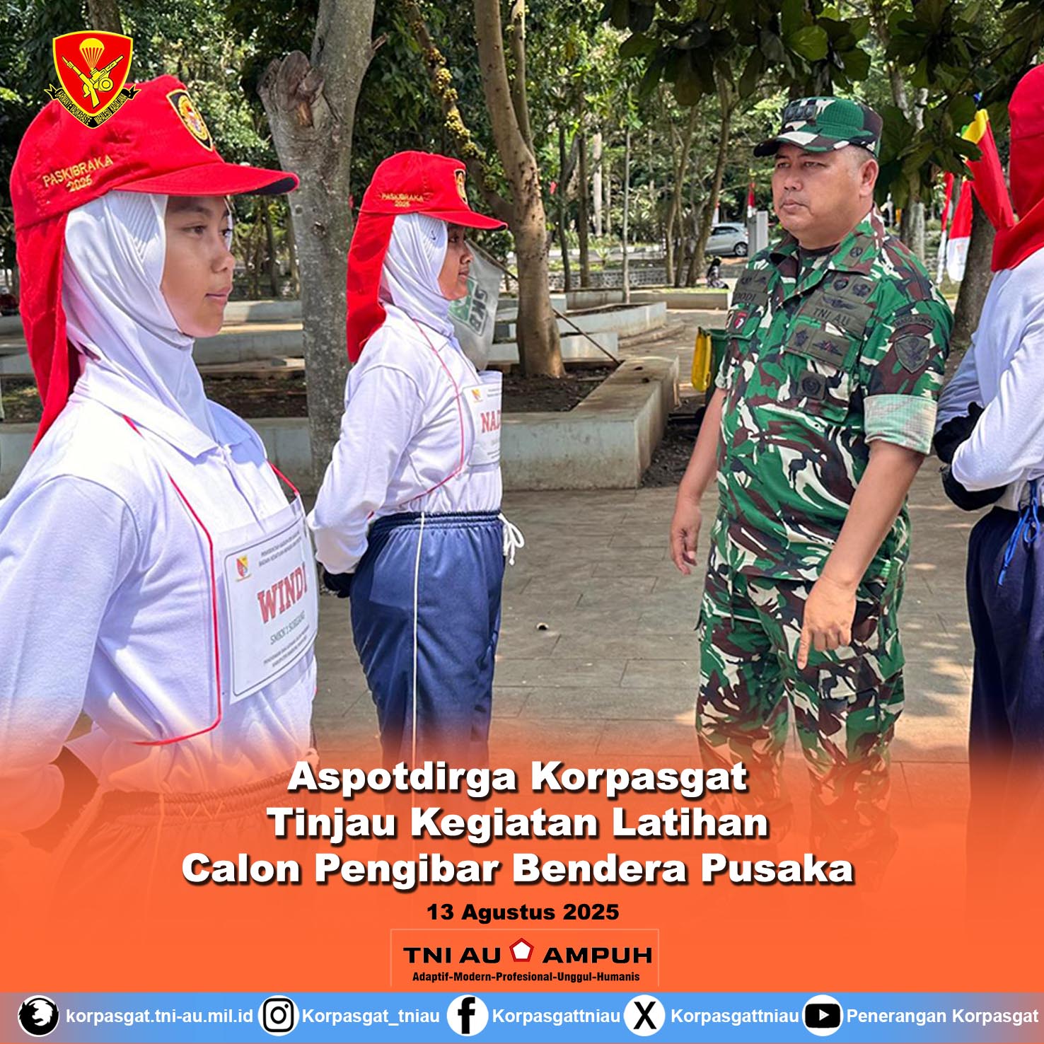 Aspotdirga Korpasgat Tinjau Kegiatan Latihan Calon Pengibar Bendera Pusaka