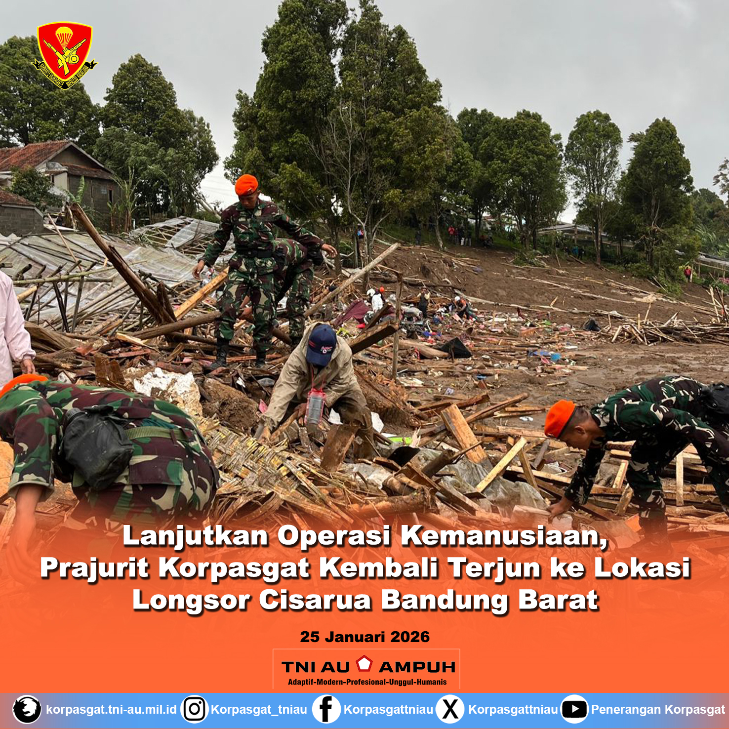 Lanjutkan Operasi Kemanusiaan, Prajurit Korpasgat Kembali Terjun ke Lokasi Longsor Cisarua Bandung Barat