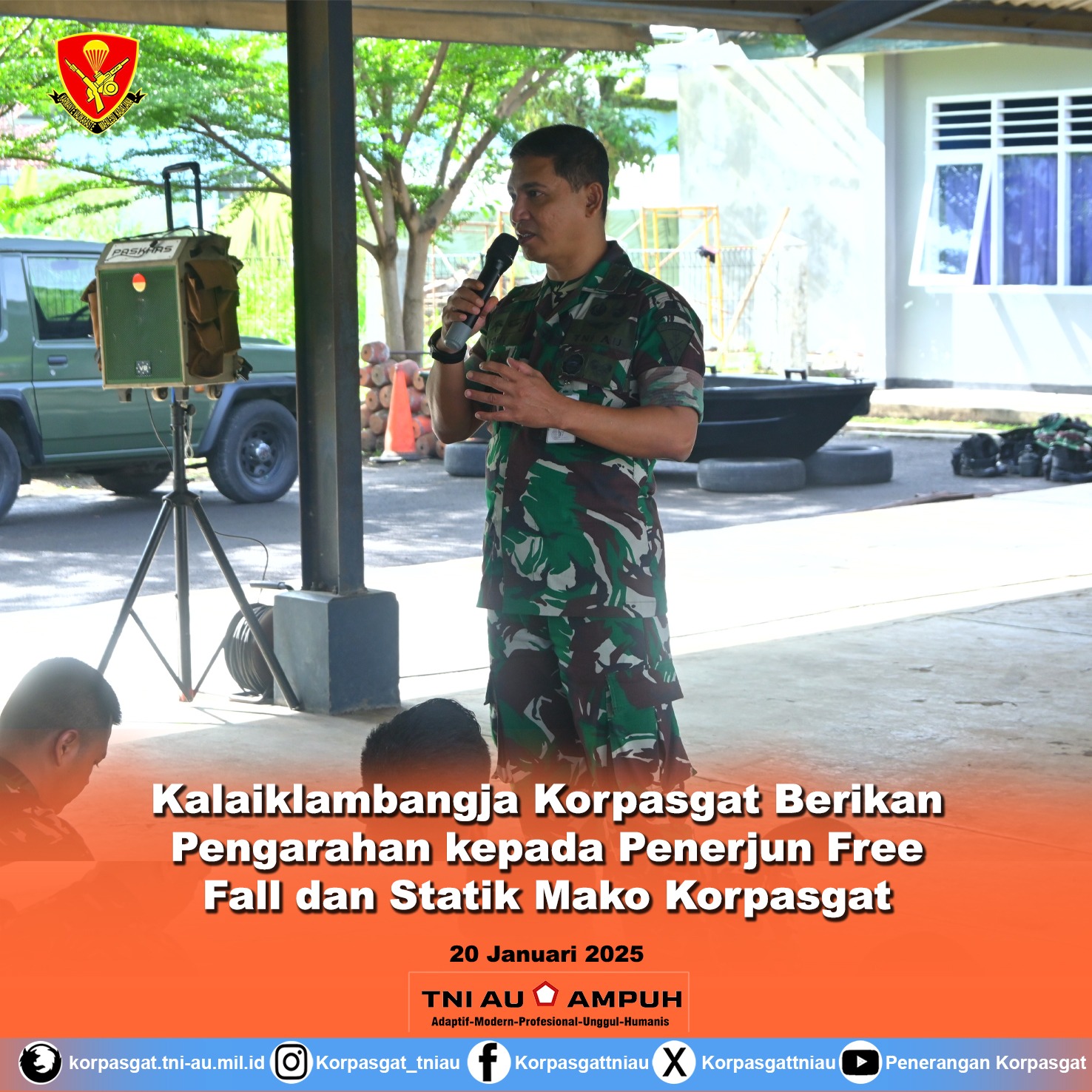 Kalaiklambangja Korpasgat Berikan Pengarahan kepada Penerjun Free Fall dan Statik Mako Korpasg