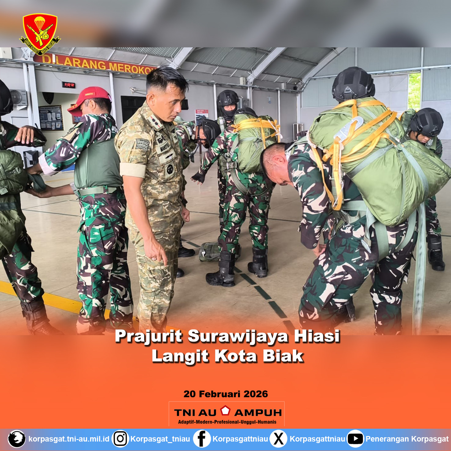 Prajurit Surawijaya Hiasi Langit Kota Biak