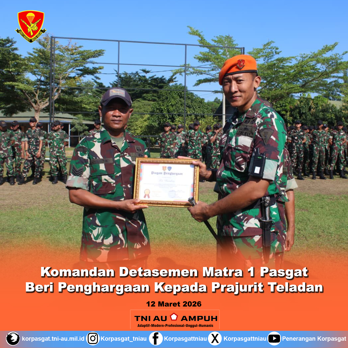 Komandan Detasemen Matra 1 Pasgat Beri Penghargaan Kepada Prajurit Teladan