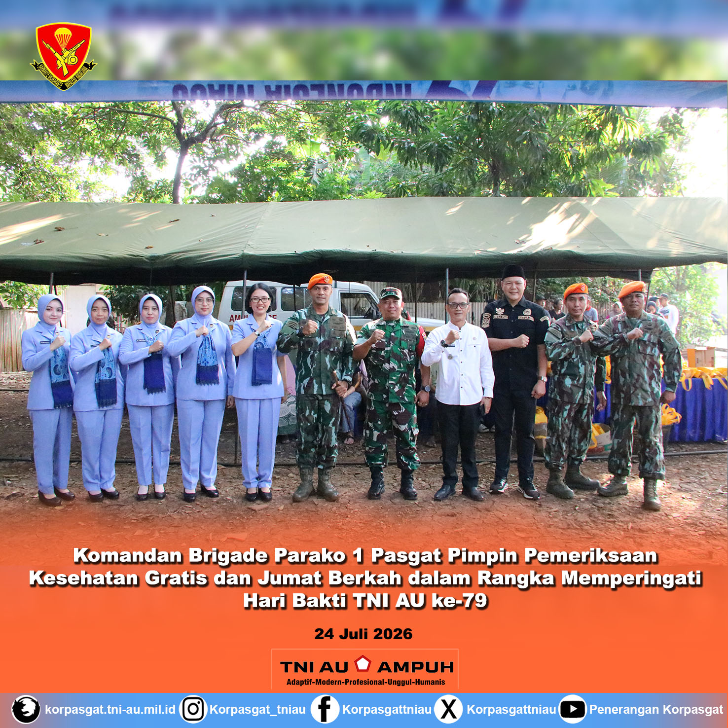 Komandan Brigade Parako 1 Pasgat Pimpin Pemeriksaan Kesehatan Gratis dan Jumat Berkah dalam Rangka Memperingati Hari Bakti TNI AU ke-79