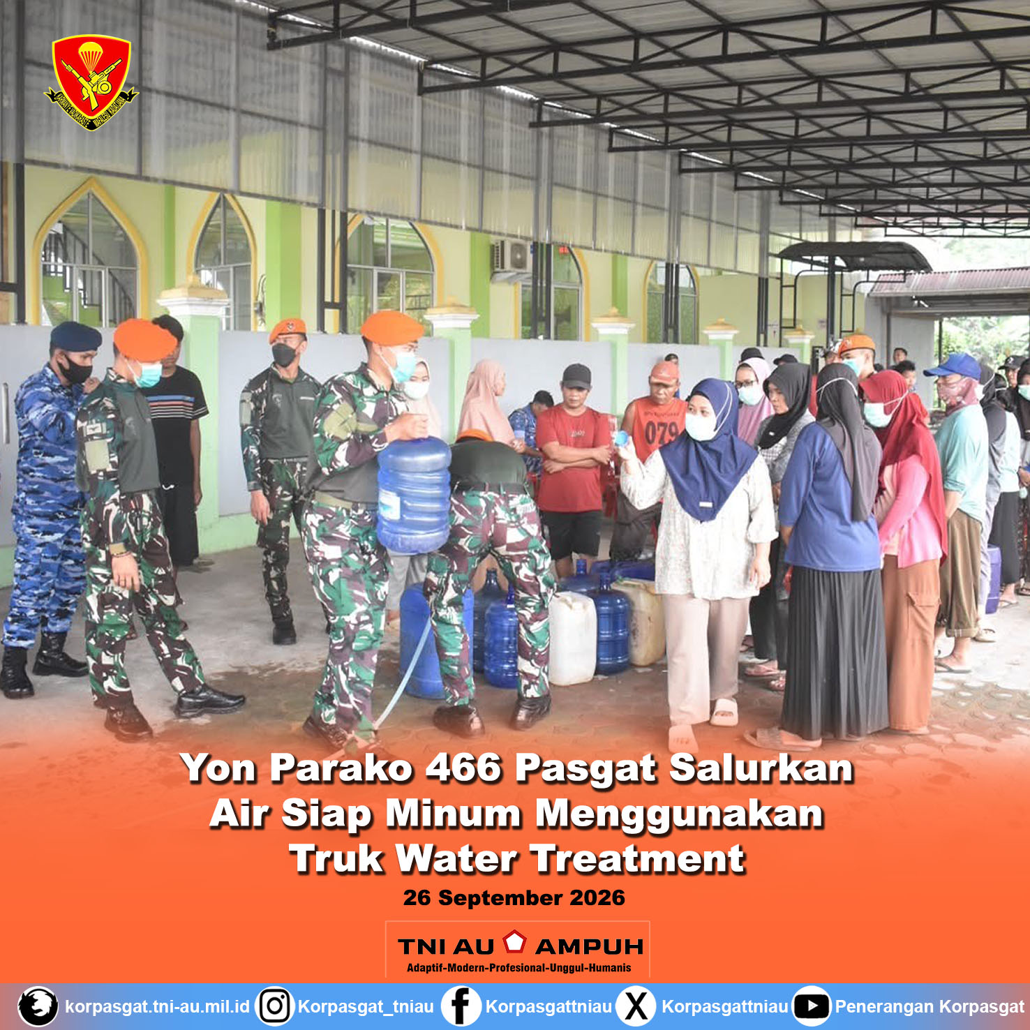 Yon Parako 466 Pasgat Salurkan Air Siap Minum Menggunakan Truk Water Treatment